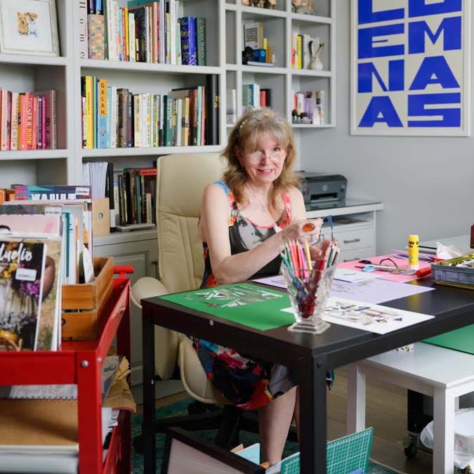 Elena Lomas - Artist